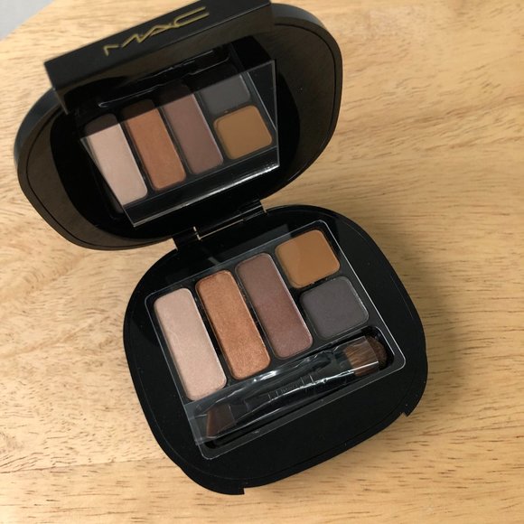 MAC - BASICS EYESHADOW PALETTE - Picture 3 of 7